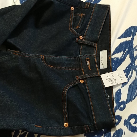 Nice Loft Jeans not a lot of stretch, never worn. - Picture 1 of 3